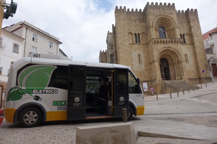 CM de Coimbra quer controlo do acesso dos carros ao centro histórico