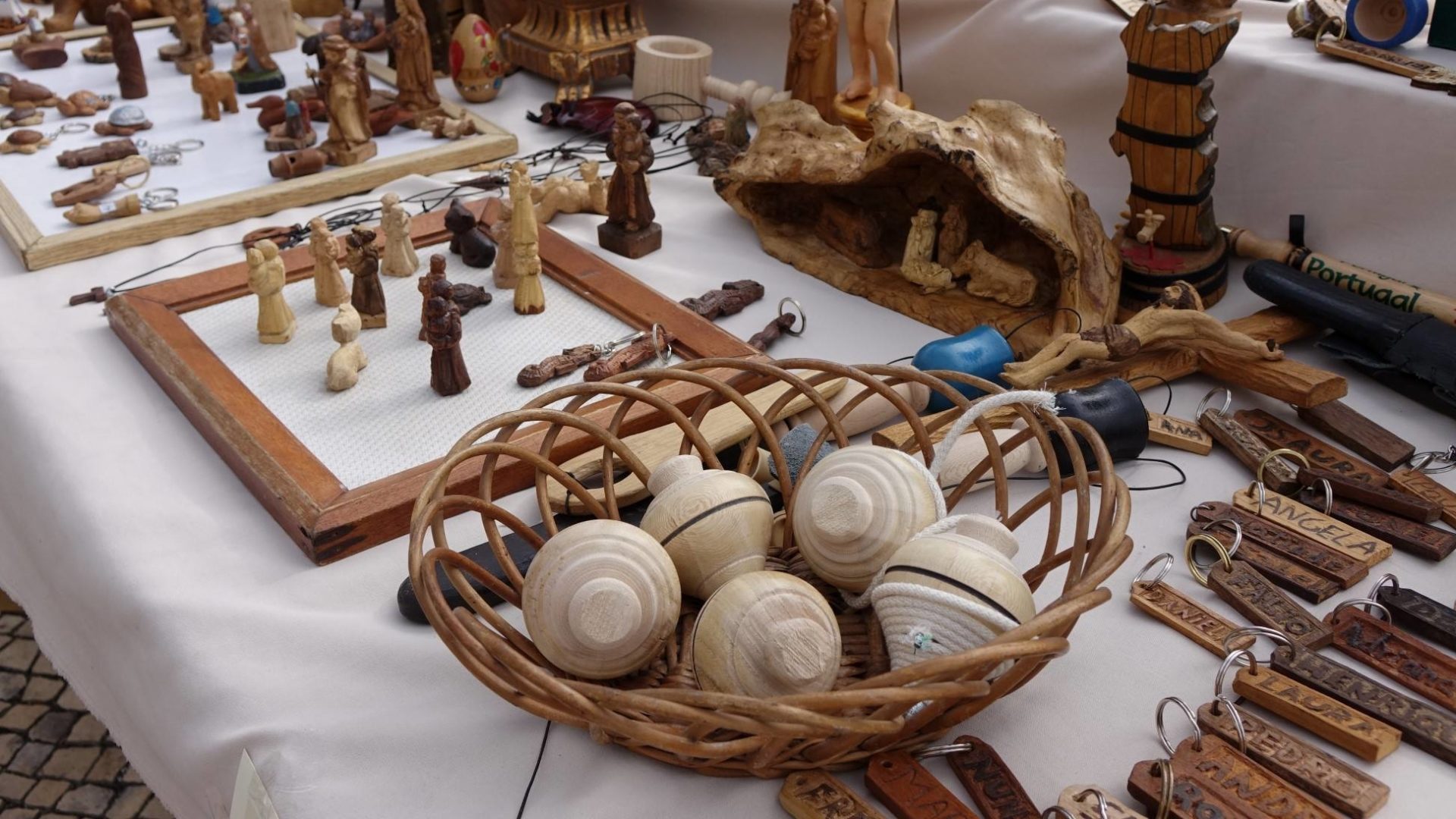 Feira de Artesanato Urbano de amanhã cancelada