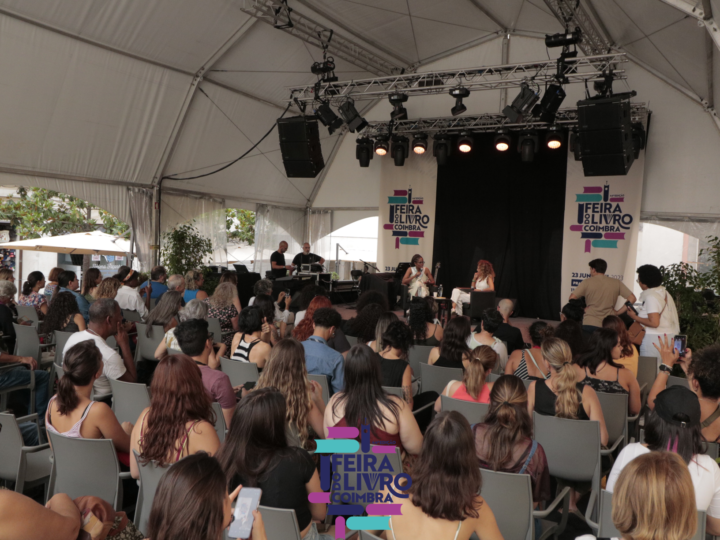 B4145592-E38D-43FF-8509-E5AA4CBAAE29 (Custom)