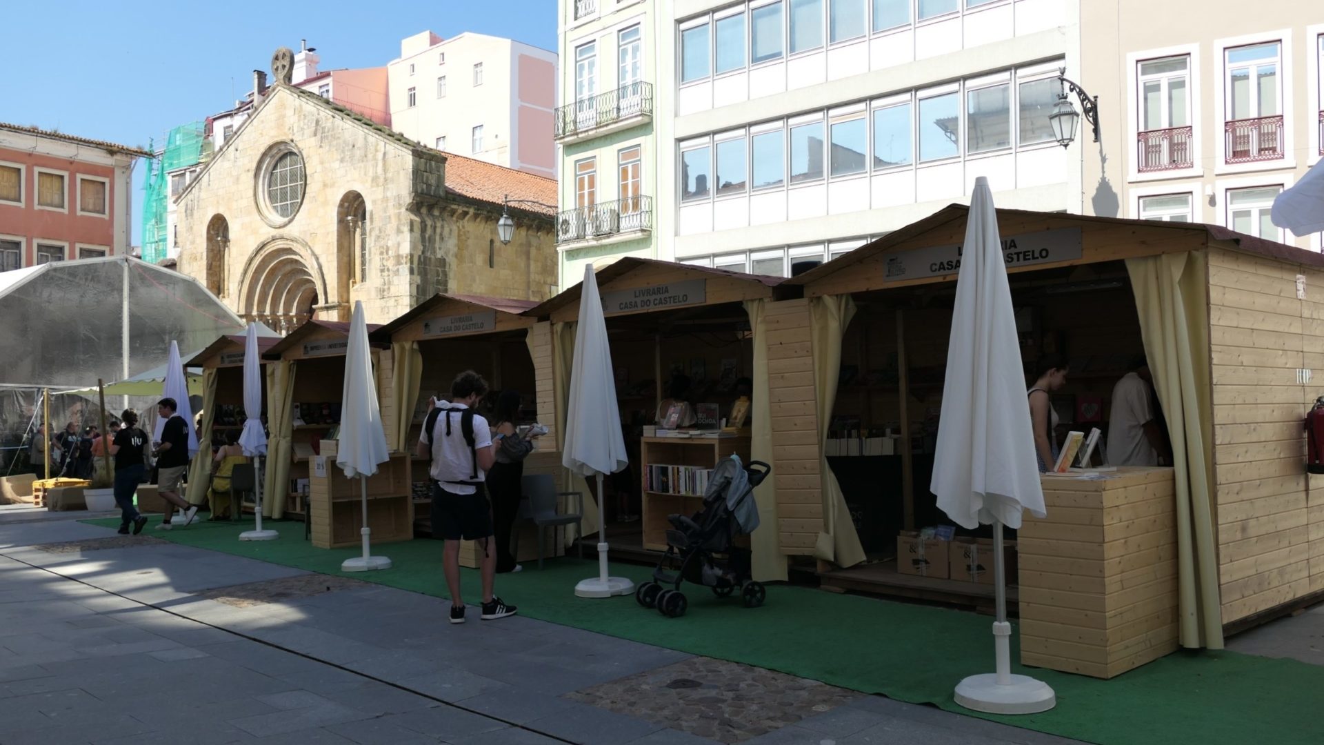 Prémios do Programa de Incentivo à Escrita conhecidos amanhã na Feira do Livro de Coimbra