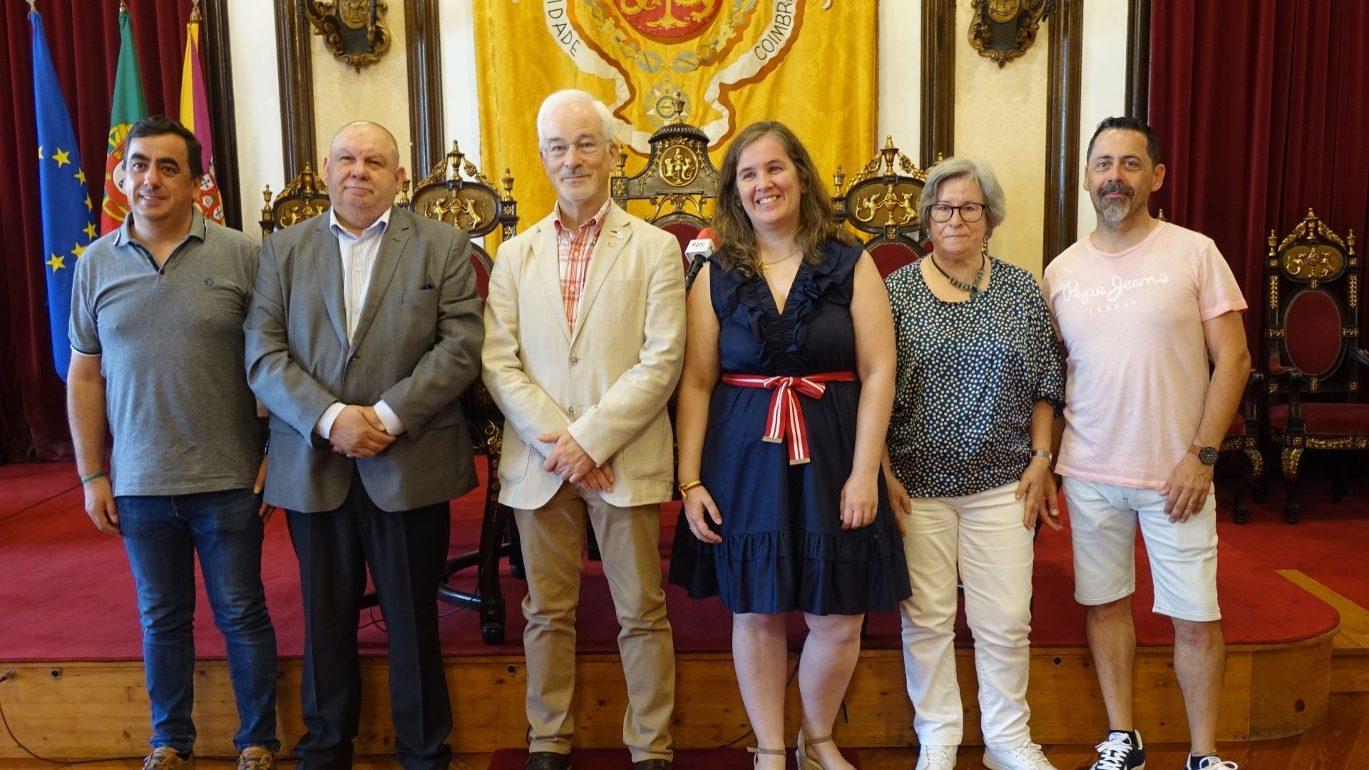 CM de Coimbra formaliza protocolos da área social no valor de 13.500€ e integração na Rede Nacional de Equipas de Rua