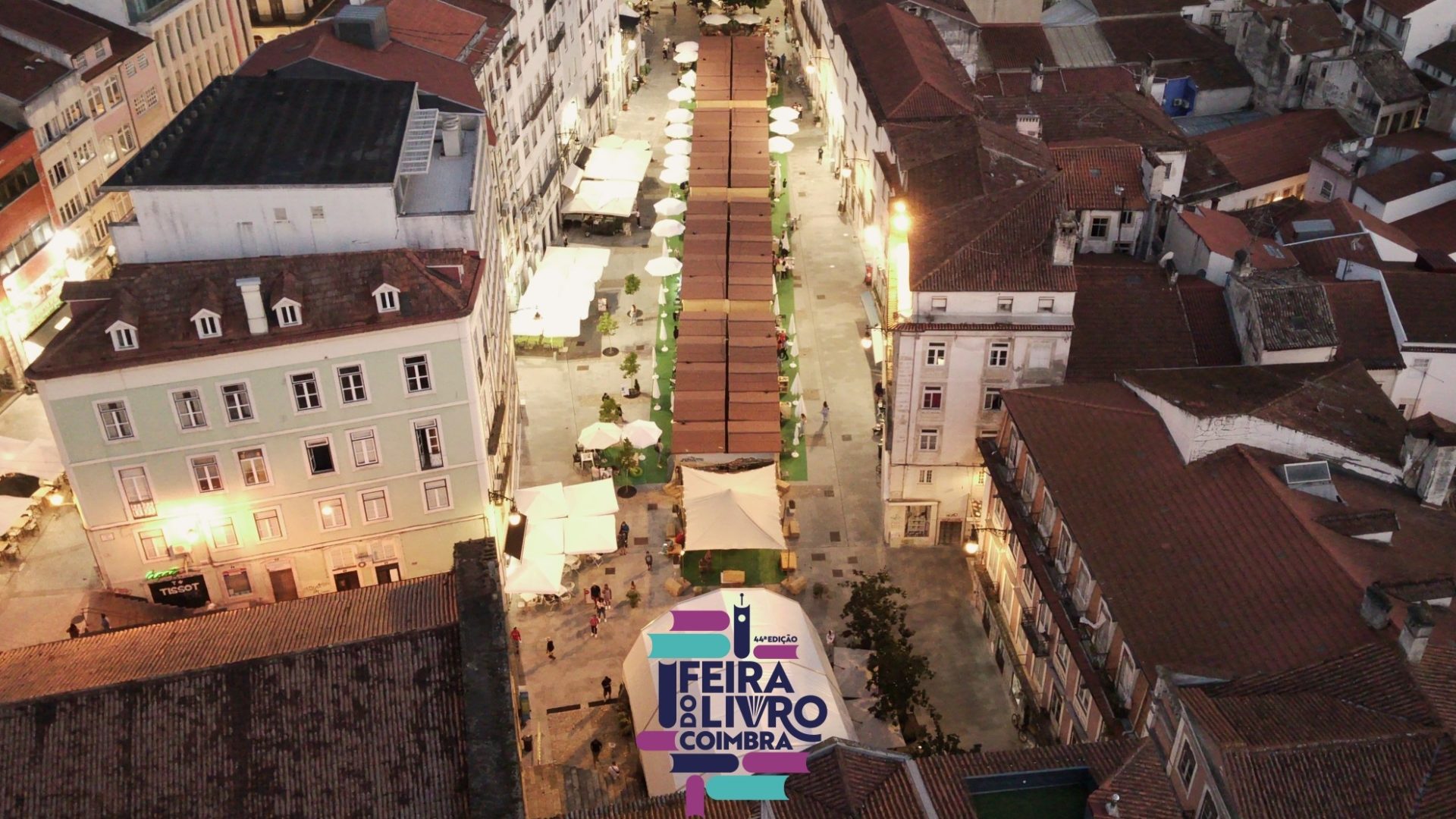 Feira do Livro de Coimbra afirmou-se enquanto espaço de exercício de cidadania, atraindo milhares de pessoas à Baixa