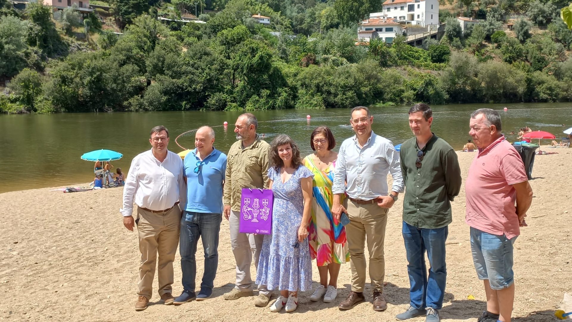 Praia Fluvial de Palheiros e Zorro recebe visita da coordenação internacional do programa Bandeira Azul