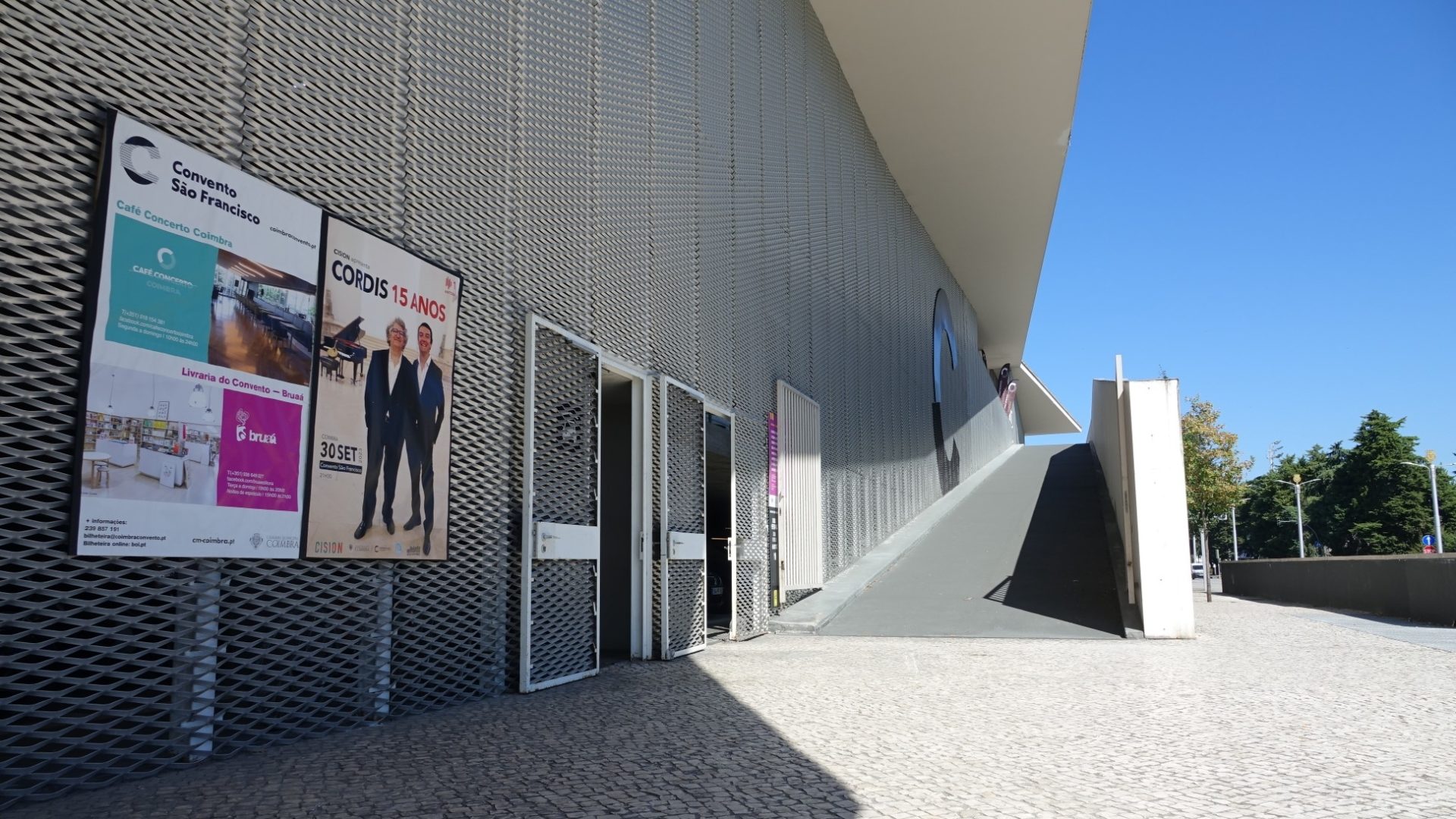 Rampa de emergência do Convento São Francisco reabre no sábado após revestimento do piso