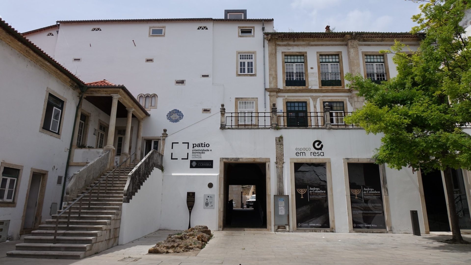 Município renova cedência da Ala Central do Antigo Colégio das Artes à Cena Lusófona