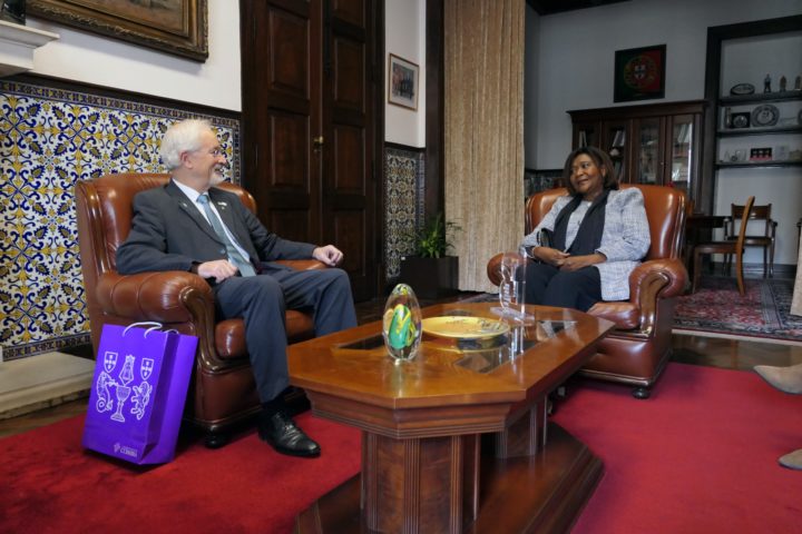 Cônsul de Angola 2 (Personalizar)