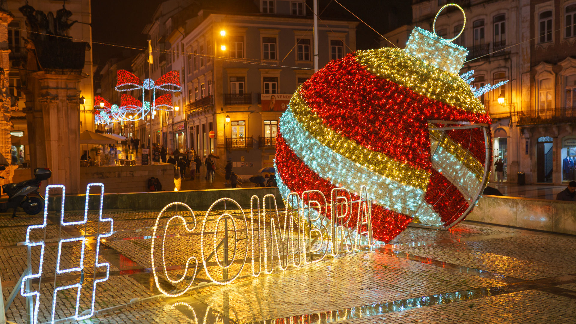 Luzes de Natal dão um novo brilho a Coimbra até ao Dia de Reis