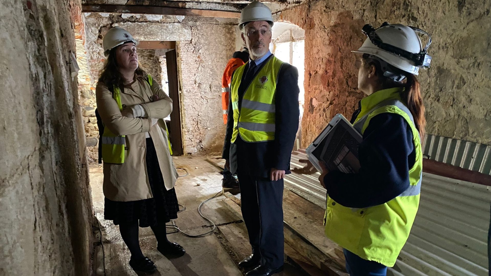 Descoberta torre defensiva pré-islâmica e vestígios de antigo edifício manuelino na Casa das Talhas