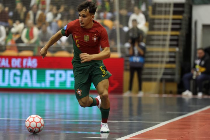 01012000-1F7A3527 (Custom)