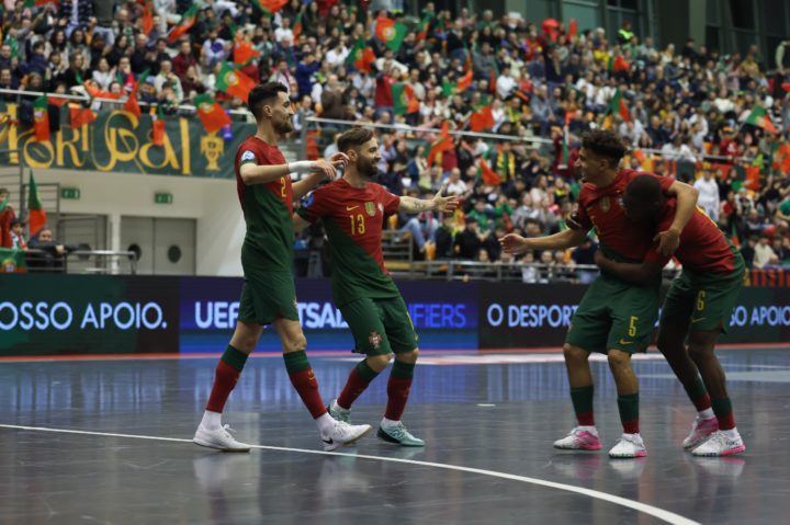 01012000-1F7A3604 (Custom)