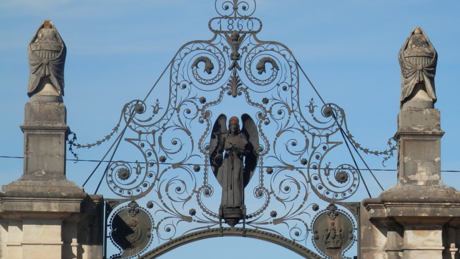 CM de Coimbra promoveu formação profissional certificada para trabalhadores do Cemitério da Conchada