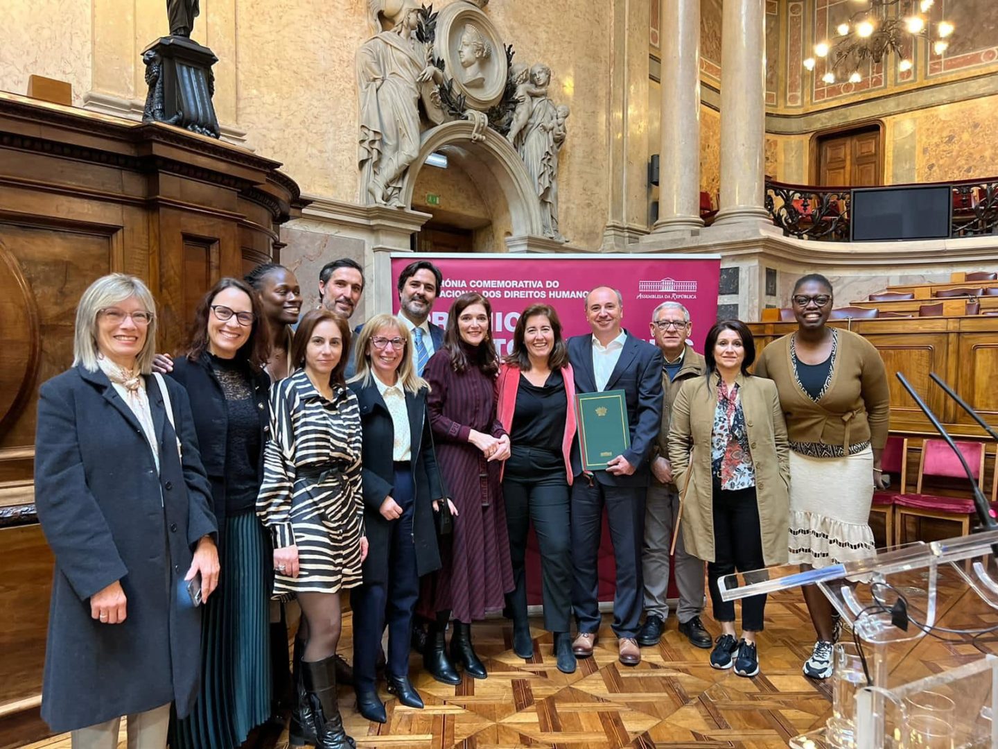 Plataforma PAJE recebe Prémio Direitos Humanos da Assembleia da República por alto mérito