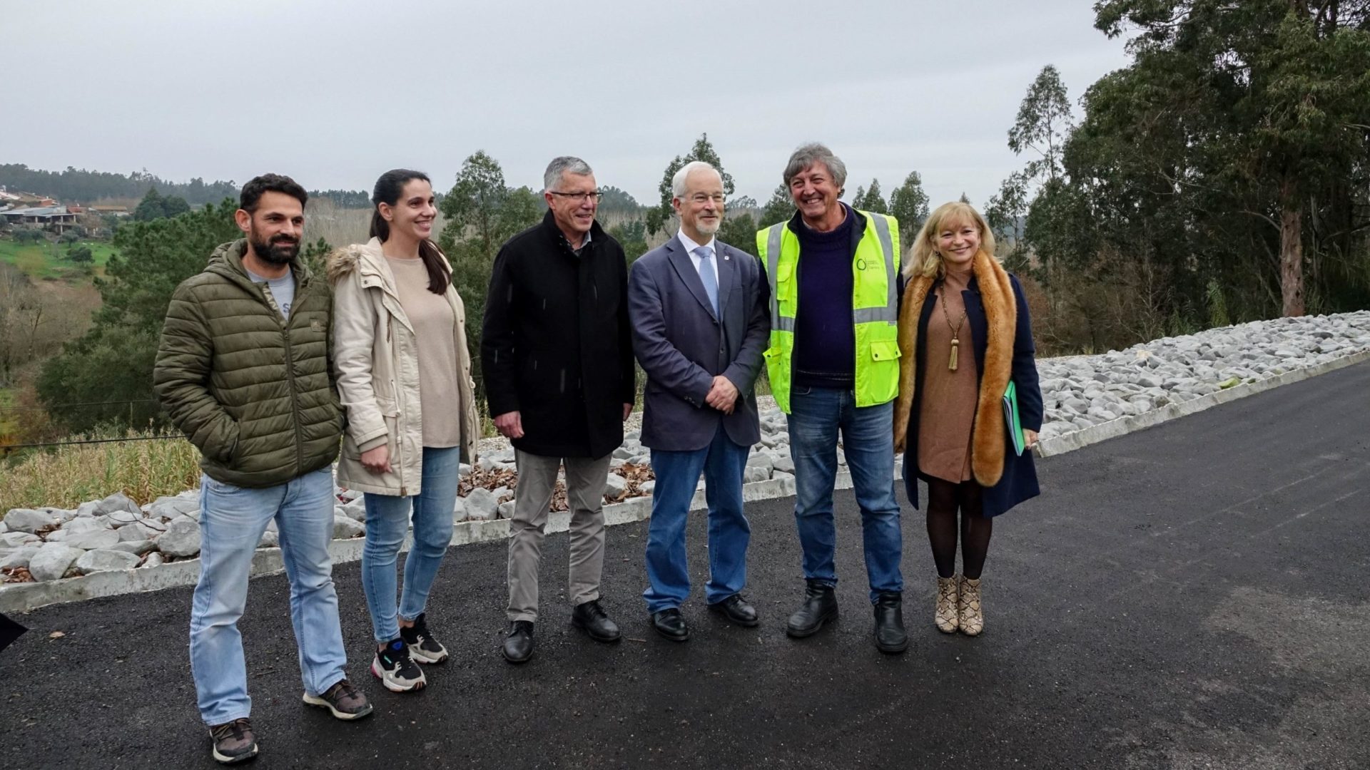 Obra de estabilização do muro e talude junto ao gimnodesportivo de Vil de Matos está concluída