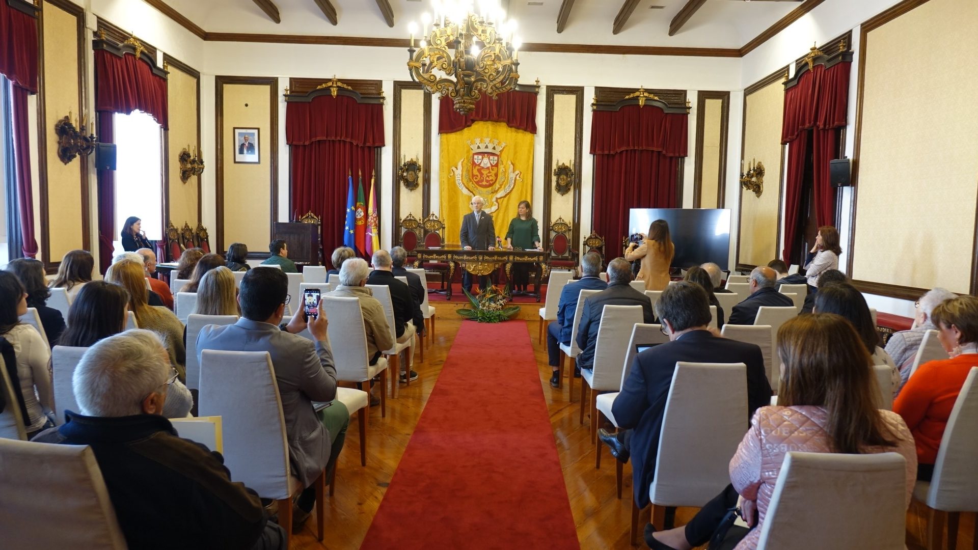 Situações de emergência social no 3º e no 4º trimestres de 2023 ascendem a mais 87 mil euros