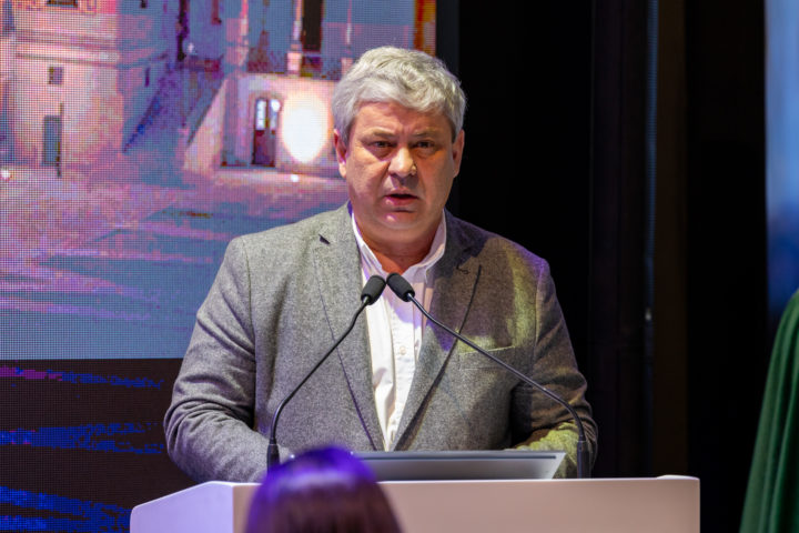 408869795_706127171698488_8579969608741474862_n