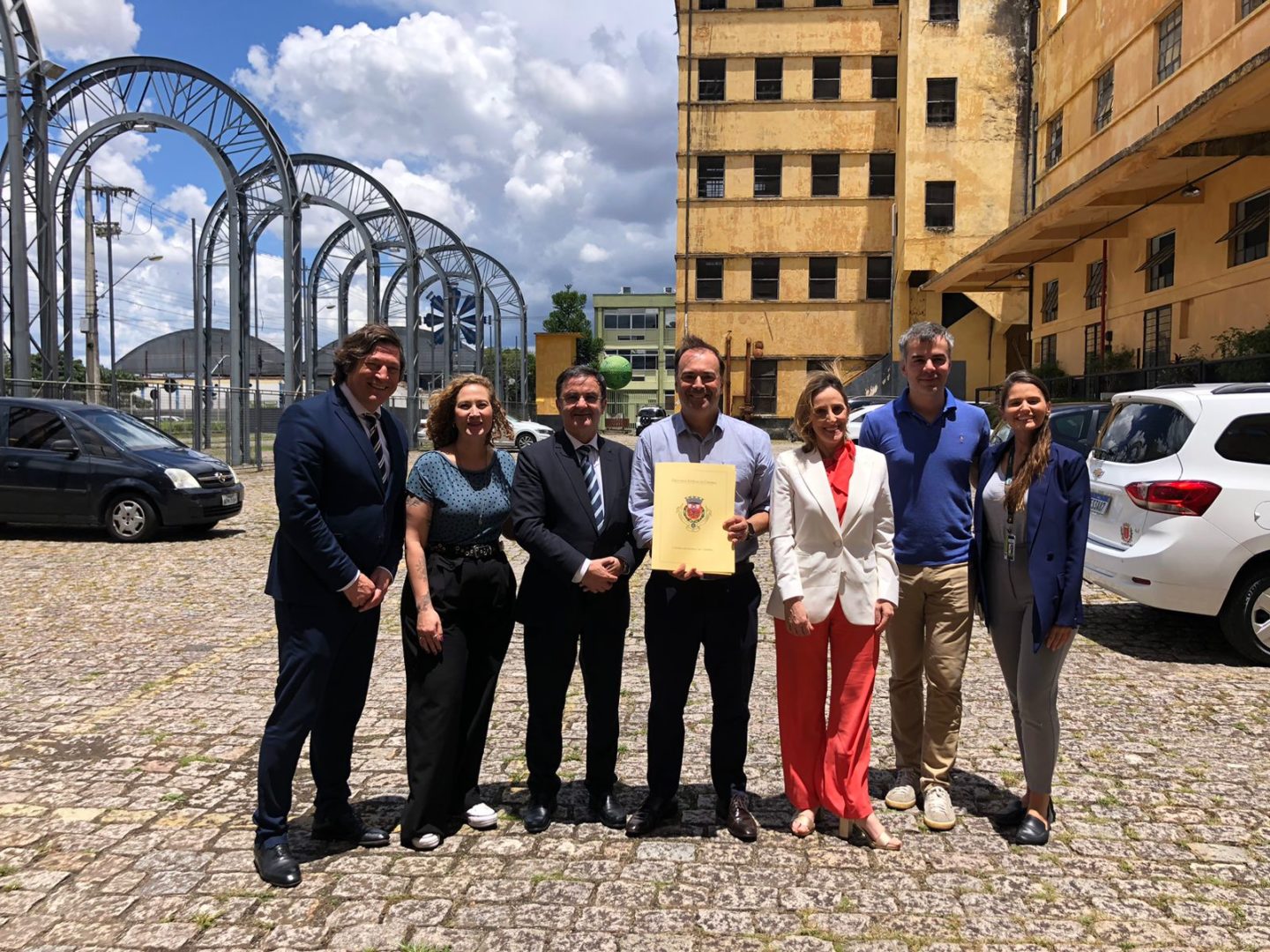 CM de Coimbra estreita relações com as cidades geminadas de Santos, Curitiba e São Paulo