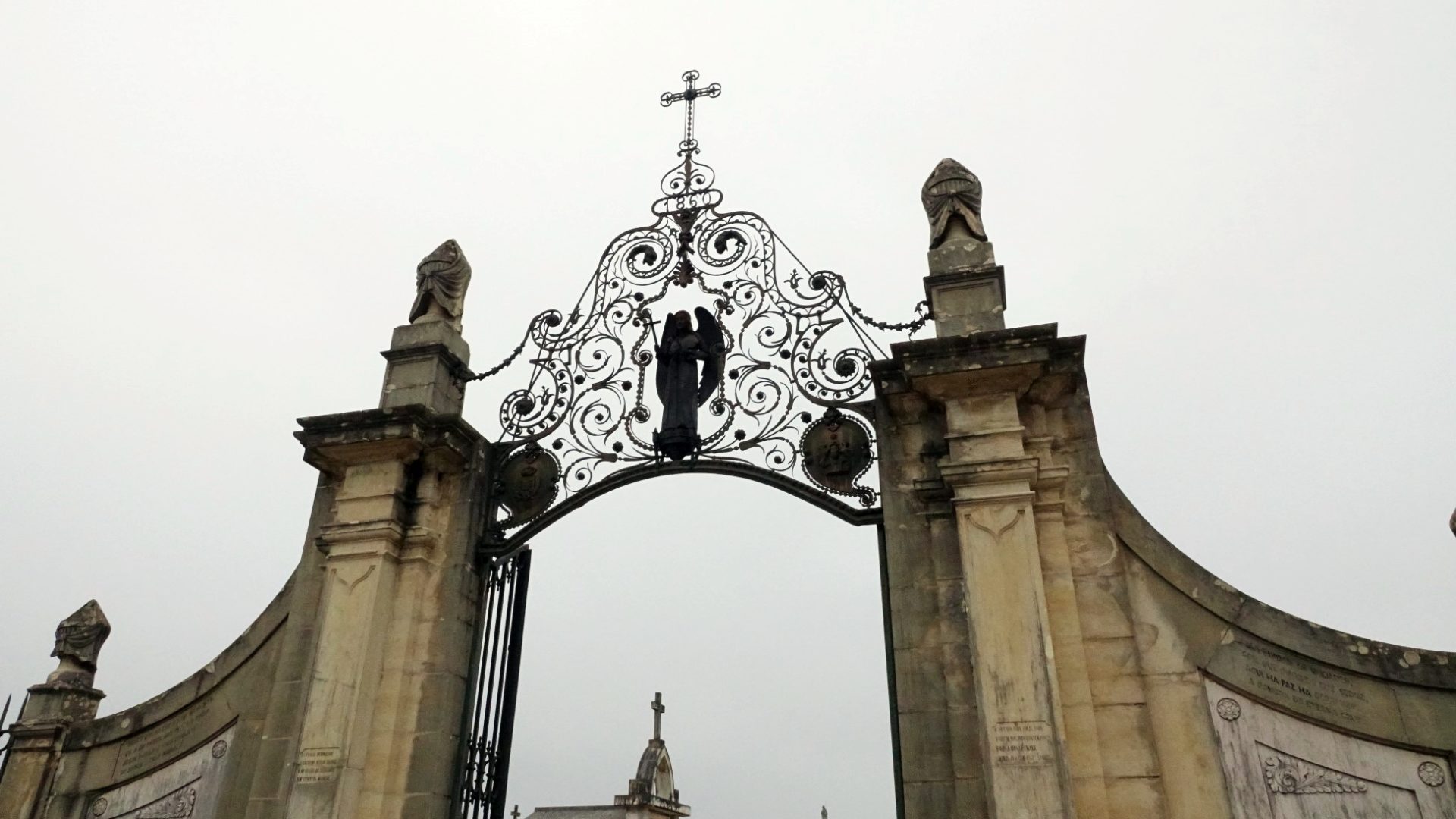 CM de Coimbra já lançou concurso público para recuperar jazigo municipal do Cemitério da Conchada