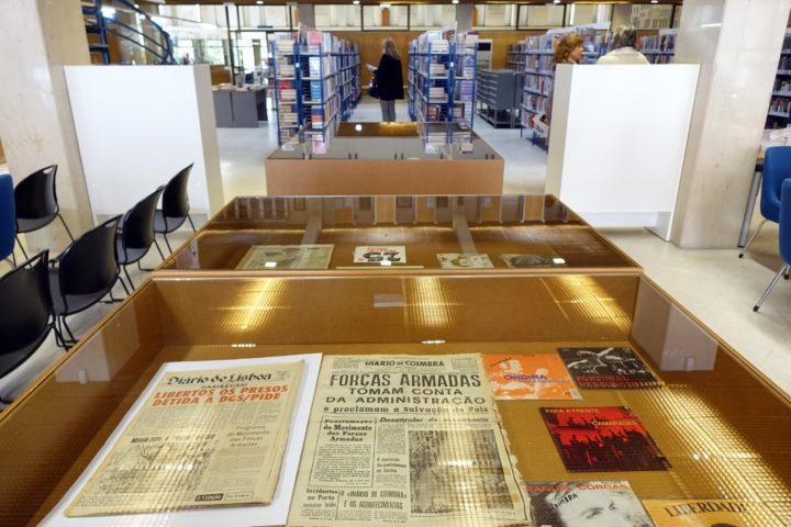 Ditadura, Revolução, Democracia - 25 de Abril Rumo ao Cinquentenário 3 (Personalizar)