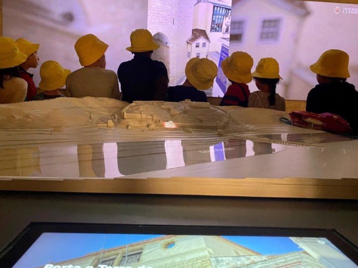 Interrupção escolar da páscoa