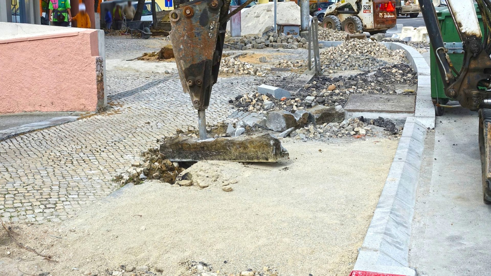 CM de Coimbra delega obras em mais 3 freguesias no valor de 254 mil euros