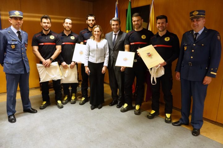 DSC05446 (Custom)-001