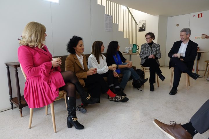 Mulheres de Negócios - Gelataria Doppo 4 (Personalizar)