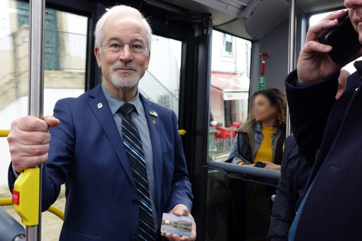 Viagem Autocarro SMTUC 3 (Personalizar)