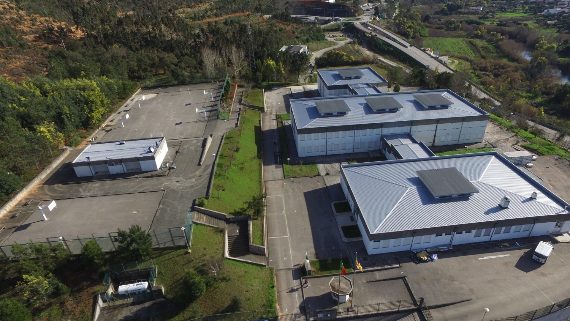 CM de Coimbra quer transferir escola profissional para Ceira