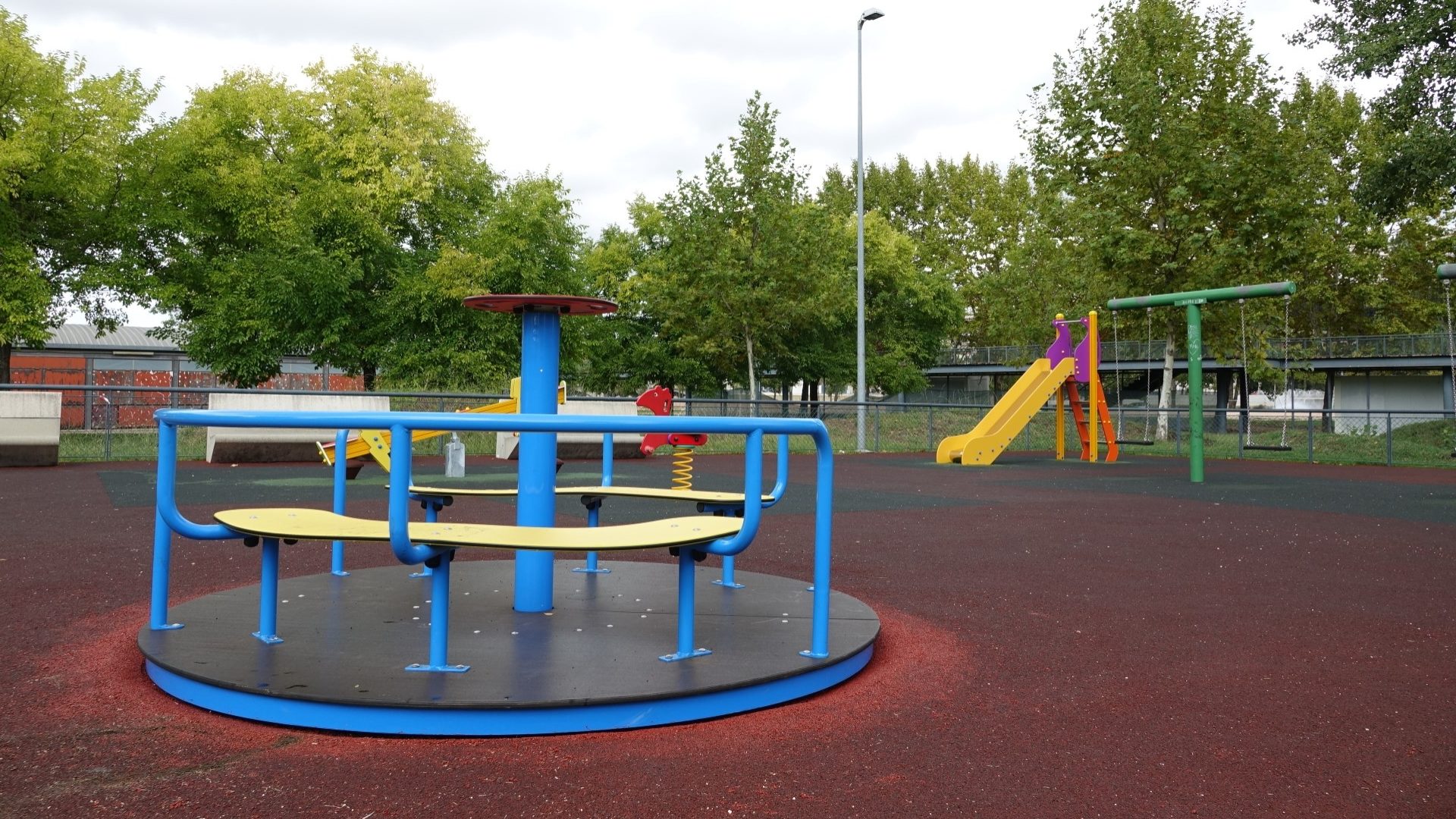 CM de Coimbra transfere mais de 100 mil euros para obras em parques infantis na UF de Santa Clara e Castelo Viegas