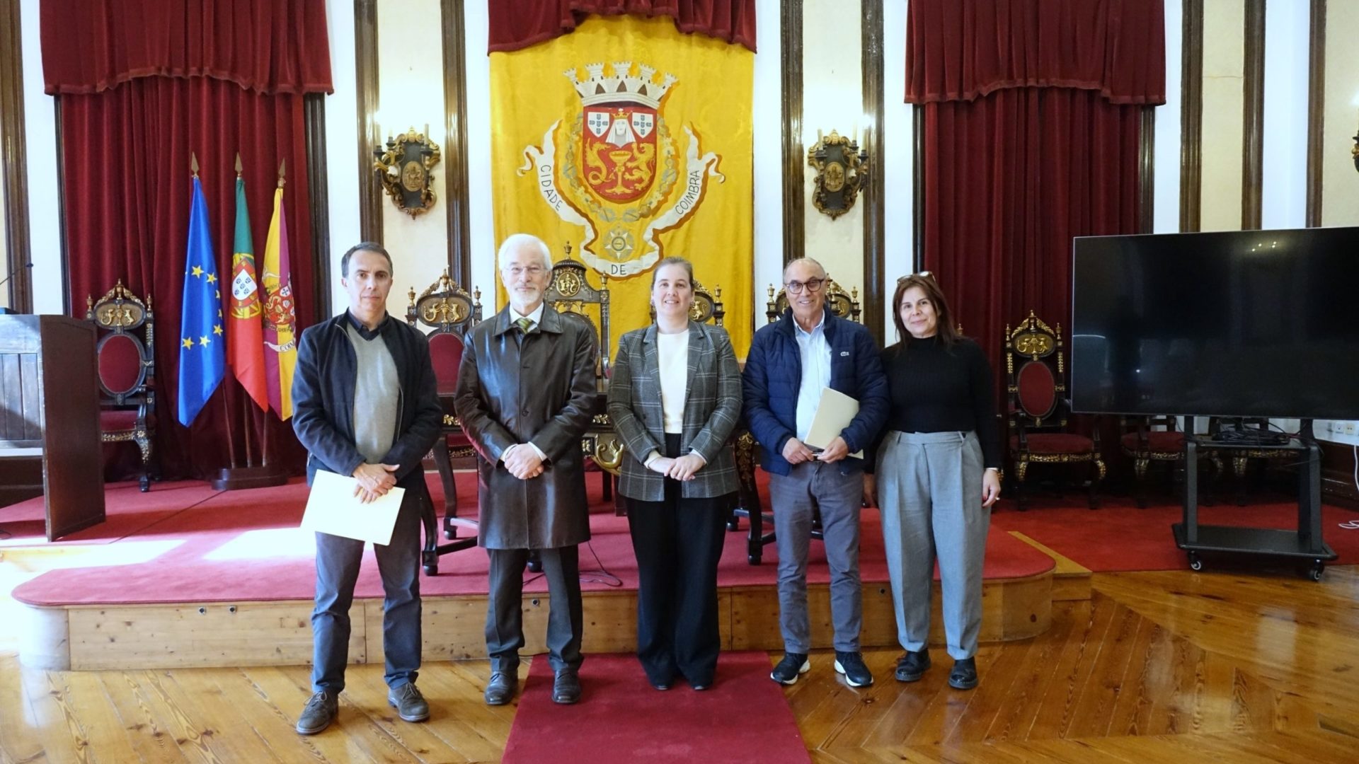Escolas de Alcarraques, Casconha e Feteira passam para Juntas para serviços de apoio à população