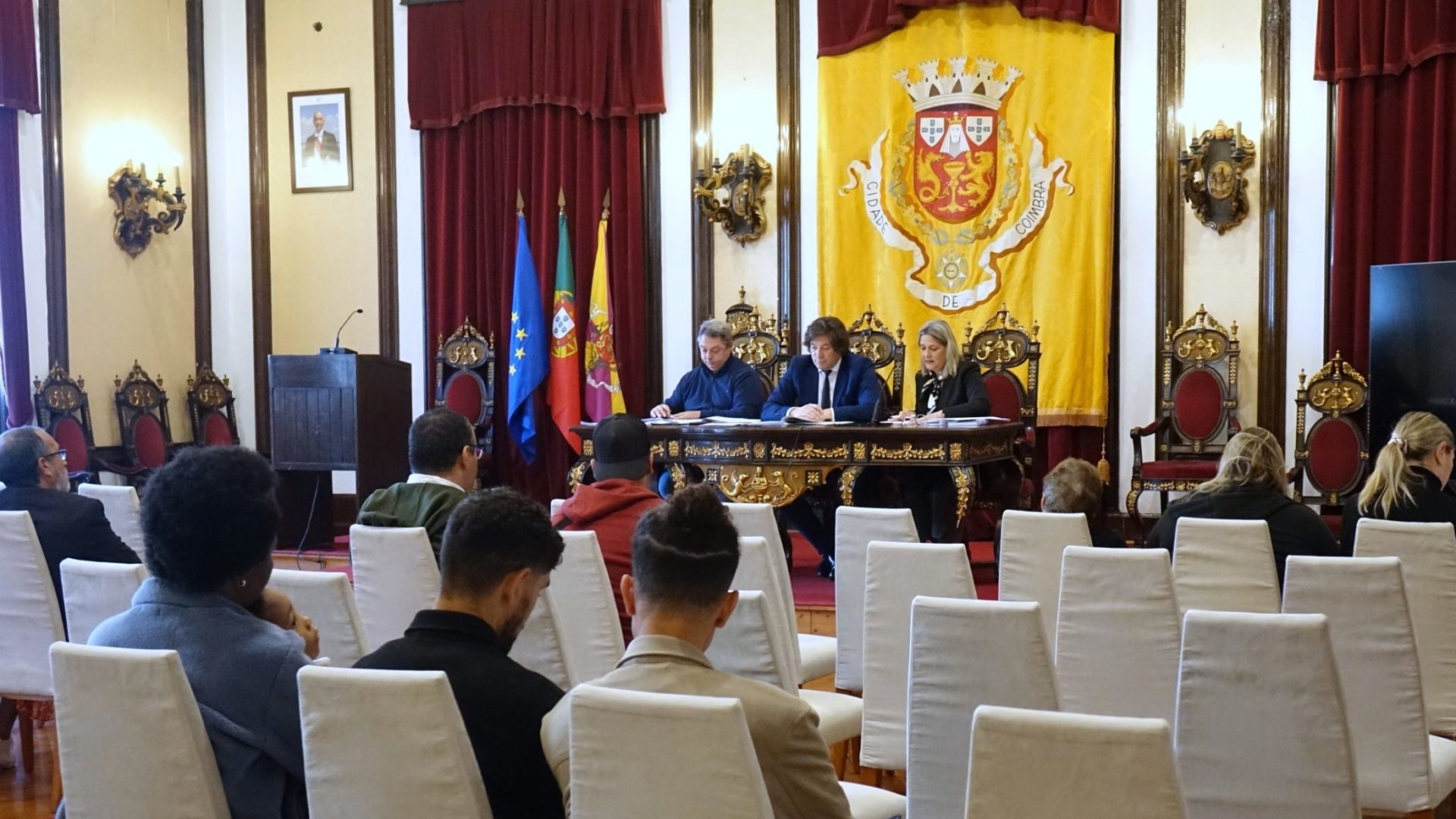 Mercado Municipal D. Pedro V com 5 novas lojas e 6 bancas concessionadas