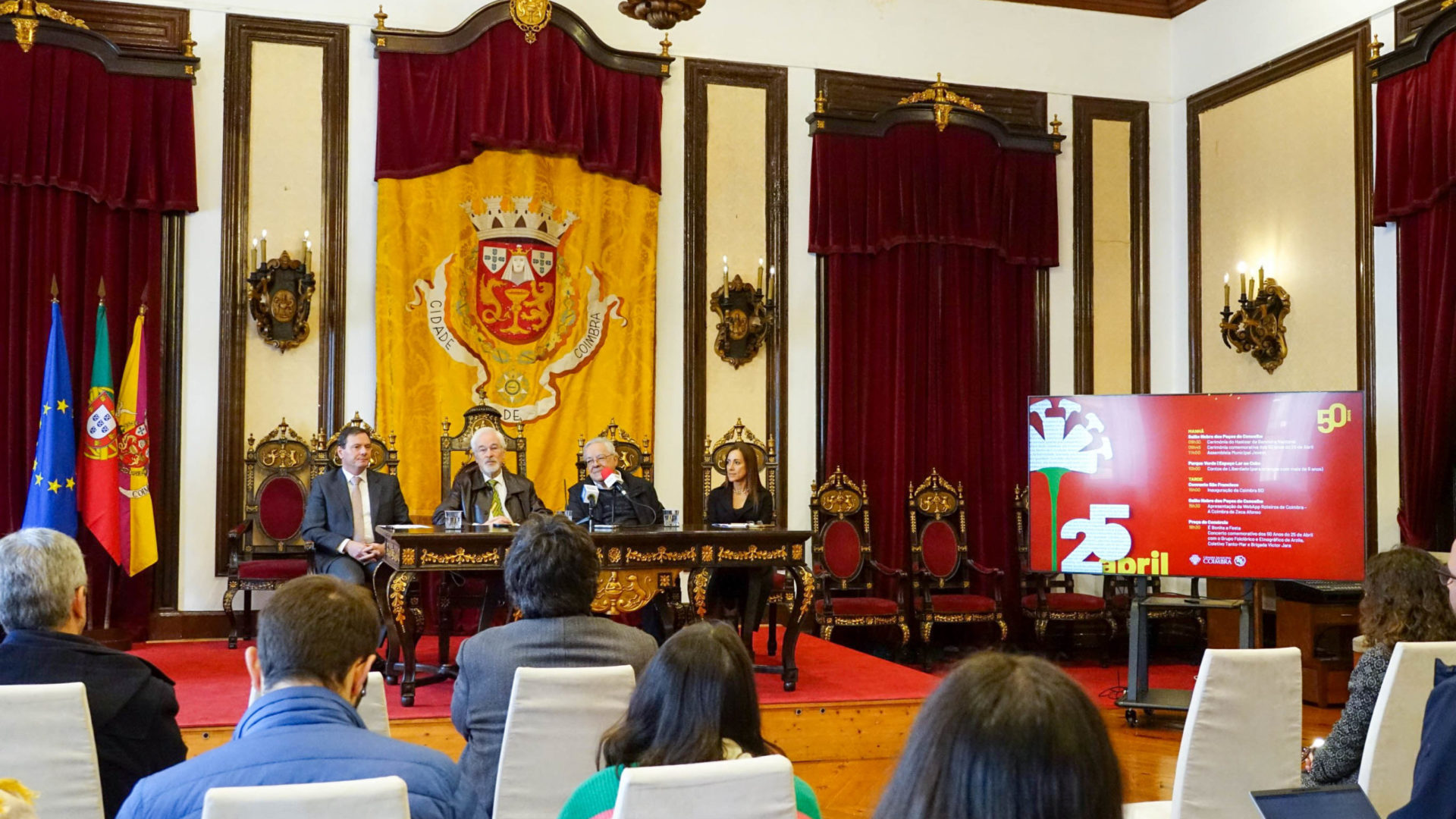 CM de Coimbra comemora 50 anos do 25 de Abril com programa que se estende até ao final do ano