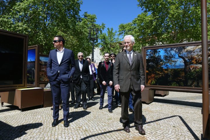 Exposição itinerante Polo a Polo Coimbra 15 (Personalizar)