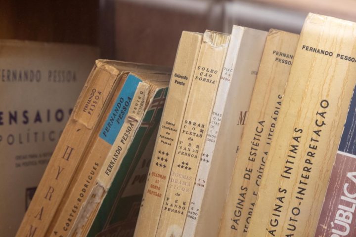 Biblioteca Pessoana na BGUC 2 © Duarte Belo