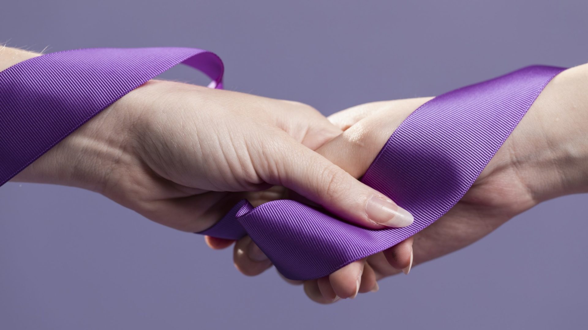 Câmara ilumina a Fonte da Praça 25 de Abril para assinalar o Dia Mundial de Fibromialgia