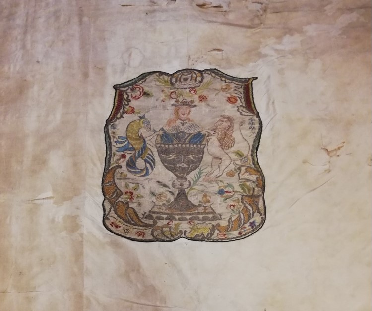 Câmara Municipal restaura bandeira da cidade de Coimbra do século XVIII