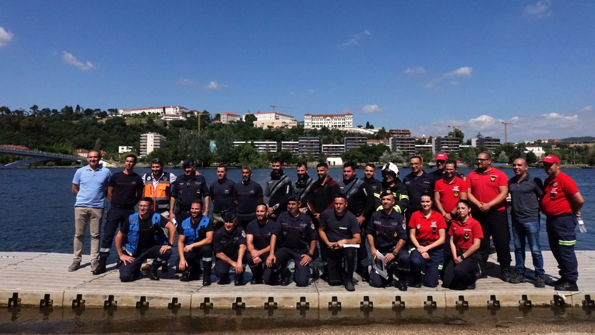 Bombeiros do concelho testam operação de resgate de vítimas em acidentes aquáticos