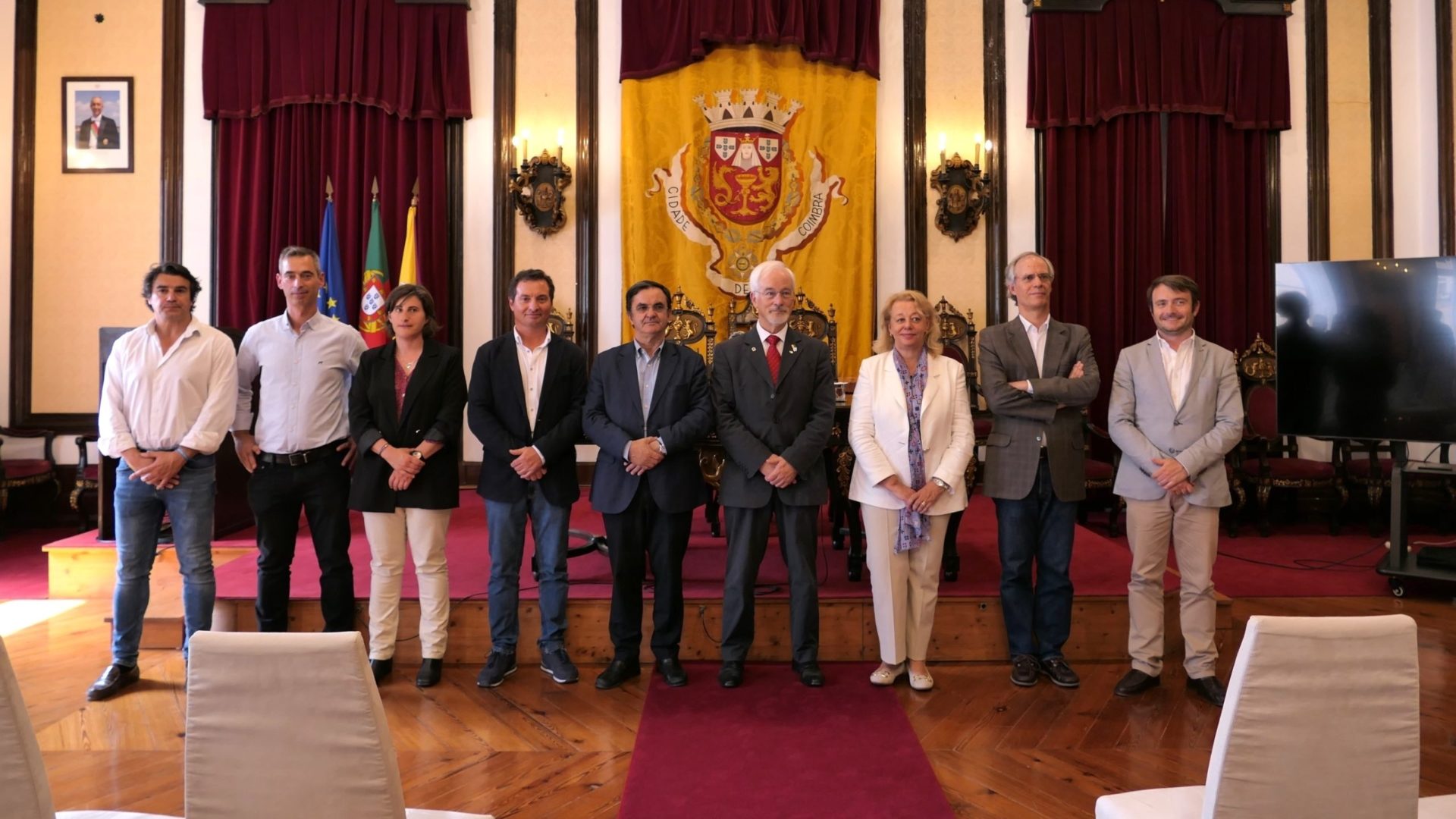 CM de Coimbra e FCT celebram protocolo para expandir e partilhar rede de fibra ótica na cidade