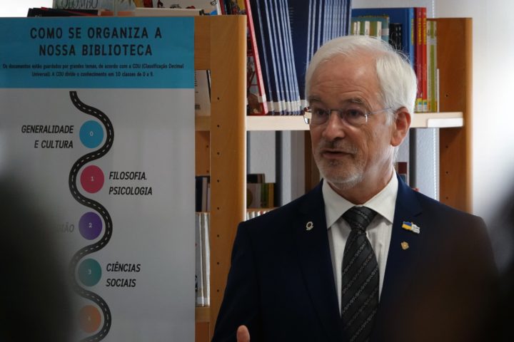 (Re)inaugurar a Biblioteca da Escola D. Dinis 5 (Personalizar)