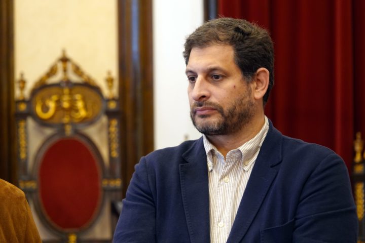 Consignação Obras Carvalhosas Águas Coimbra 9 (Personalizar)