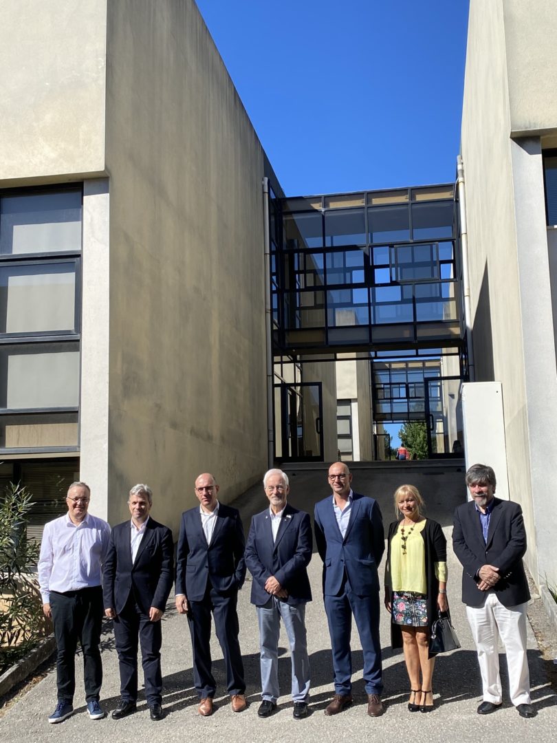 Executivo municipal em visita à Escola Universitária Vasco da Gama