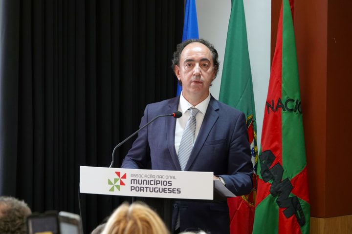 Descentralização de competências do Património Imobiliário Público 11 (Personalizar)