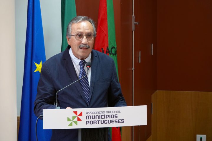 Descentralização de competências do Património Imobiliário Público 9 (Personalizar)