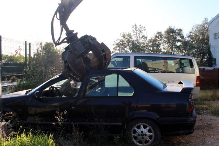 Abate de Veiculos em Fim de Vida 02 MC2024