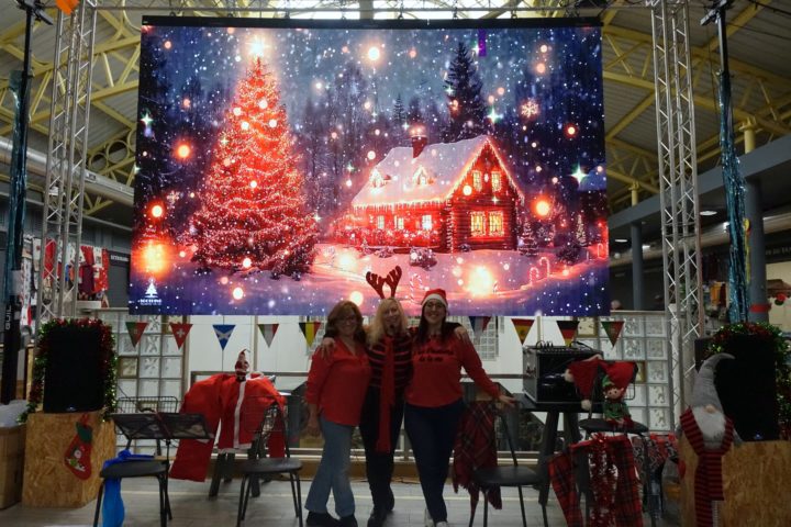 DSC07590 (Custom)-001