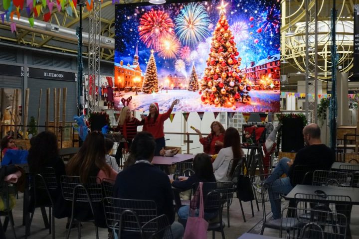 DSC07629 (Custom) (Custom)