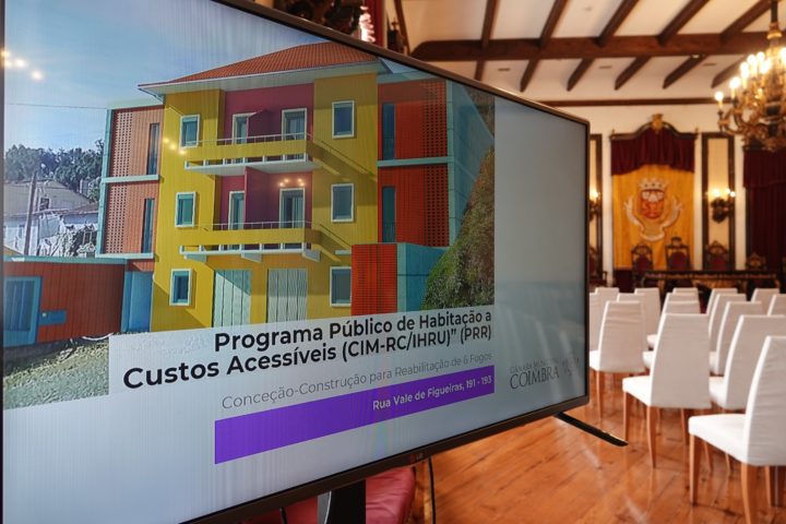 Reabilitação de 6 casas para arrendamento acessível na Rua Vale de Figueiras foi consignada (3)