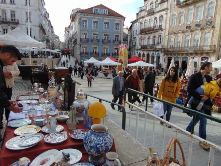 Última Feira de Velharias de 2024 decorre no sábado na Praça 8 de Maio e na Rua Visconde da Luz (1)