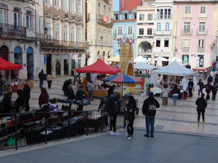 Última Feira de Velharias de 2024 decorre no sábado na Praça 8 de Maio e na Rua Visconde da Luz (3)