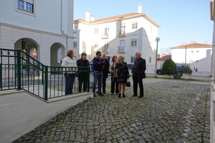 Visita às Escadas na Urbanização Quinta das Lágrimas 3 (Personalizar)